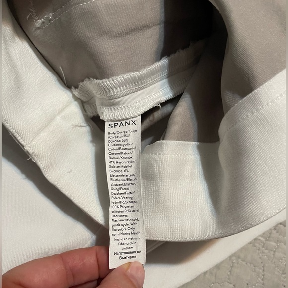 SPANX Cropped Wide Leg Classic White Pull-on Shaping Pants Large - Picture 4 of 4